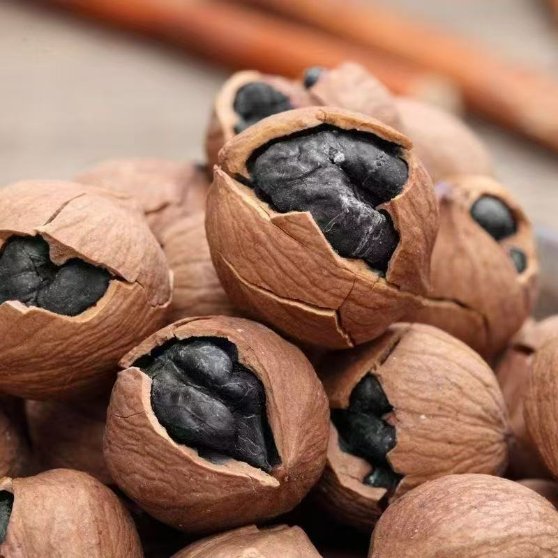 2025 สินค้าใหม่ Xinjiang Hand-Peeled Five Spice Black Walnuts Dashan Walnuts สุขภาพวัตถุดิบ Salt Pep