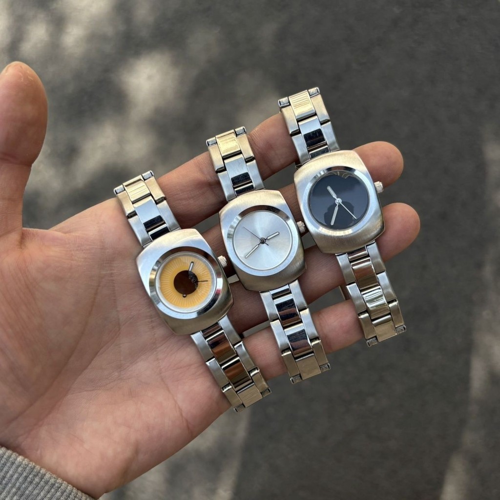 Millennium y2k Dynamic Retro Medieval Waterproof Premium Watch สายเหล็กแฟชั่น Niche Watch 4.8