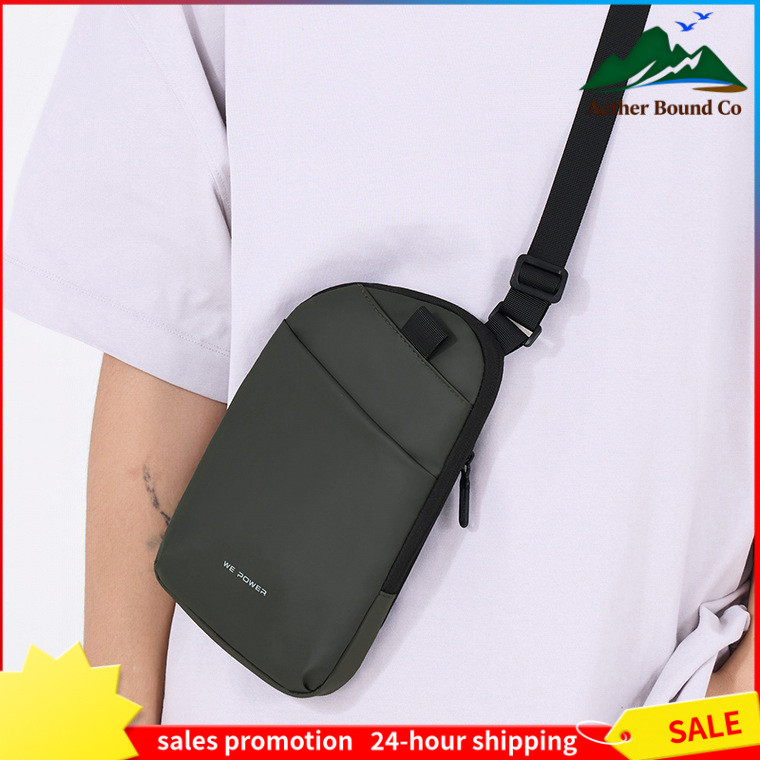 [กระเป๋าคาดหน้าอกน้ําหนักเบาในเมือง] Mens Commuter Crossbody Functional Style Design Multi-Compartment Storage กันน้ําทนต่อการสึกหรอ 2025 กระเป๋าลําลองสไตล์ใหม่