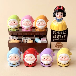 ตุ๊กตาฟิกเกอร์เรซินสโนว์ไวท์ กับซานตาคลอส8สีสวยๆ ตกแต่งโต๊ะ ของขวัญเด็ก ตุ๊กตาสะสมบลายด์บ็อก