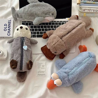 กระเป๋าใส่ดินสอตุ๊กตาหมี 🐻 ดีไซน์น่ารัก ใส่ปากกา ยางลบ ✏️ ของใช้ในโรงเรียน 🎒 A00168