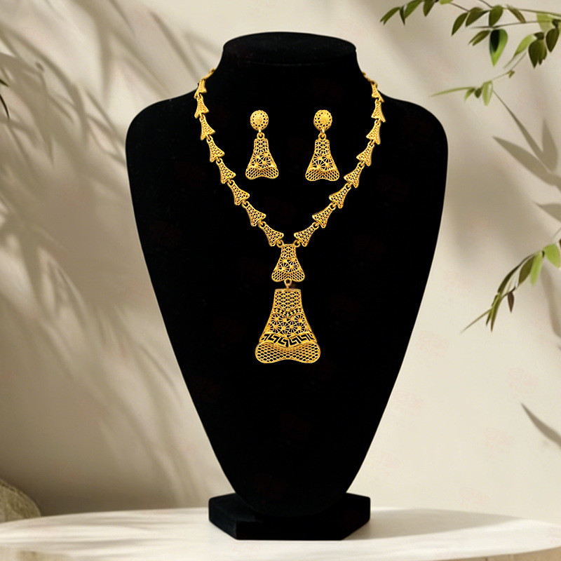 ดูไบเจ้าสาว 24k Gold-Plated สร้อยคอสร้อยข้อมือต่างหูแหวนเครื่องประดับงานแต่งงานเครื่องประดับ High สี