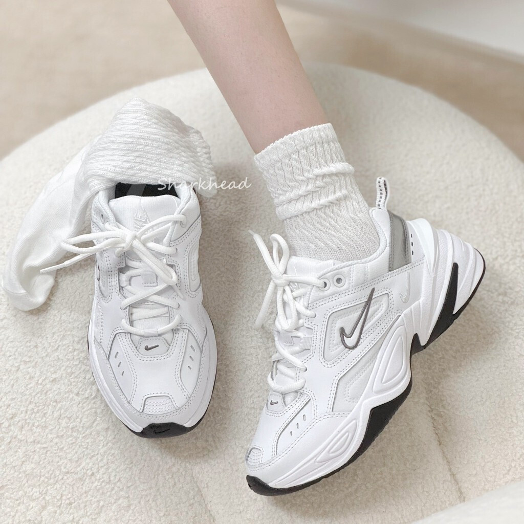 M2K Tekno Daddy รองเท้าน้ําเงินสีขาวและสีเทาด้านล่างหนาเพิ่มความสูงรองเท้าวิ่งจ๊อกกิ้งอินเทรนด์ BQ33