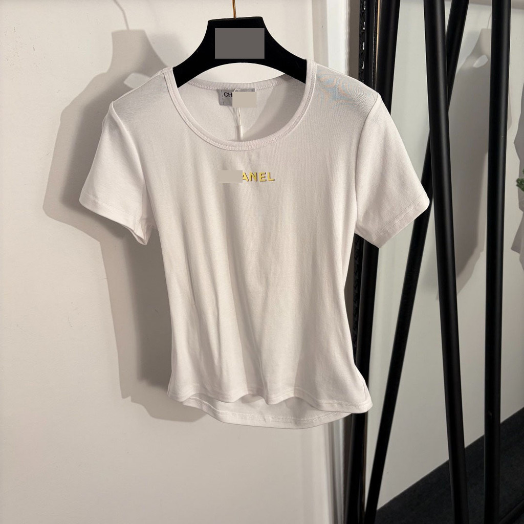 J8BF Ch///Elegant slim-fit dopamine sweet style with back cutout and slim short sleeves T Shirt