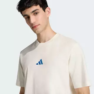 adidas ไลฟ์สไตล์ เสื้อยืดผ้าซิงเกิลเจอร์ซีย์ Essentials Small Logo ผู้ชาย สีขาว KC0904