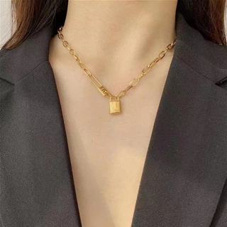 แฟชั่นโกลเด้นล็อคไทเทเนียมเหล็กจี้สร้อยคอนีโอสไตล์กระดูกไหปลาร้าโซ่
