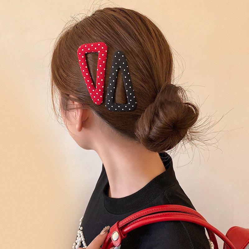 BELLA 🎀 แฟชั่นเกาหลีสไตล์ กิ๊บติดผมลายจุดทรงเรขาคณิต สไตล์วินเทจและอ่อนเยาว์ บผมหักและกิ๊บข้าง ส่งจากไทย FJ028【COD】 - รูปที่ 3