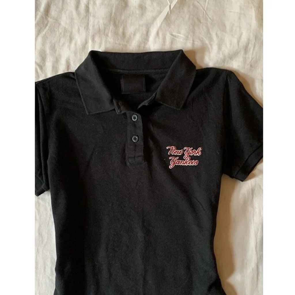 เสื้อยืดแขนสั้นผู้หญิง Retro ลายพิมพ์เฉพาะตัว ทรงกระชับ สไตล์อเมริกาคลาสสิก ผ้าฝ้ายสำหรับฤดูร้อน