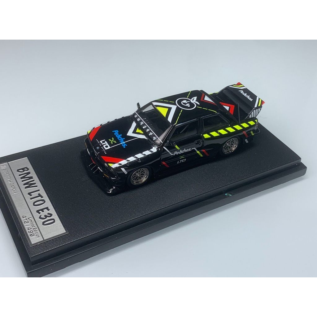 พร้อมสต็อก SW 1: 64 BMW BMW LTO E30 M3 Peaches Coating Alloy Car Model แพ็คเกจเดิมใหม่เอี่ยม