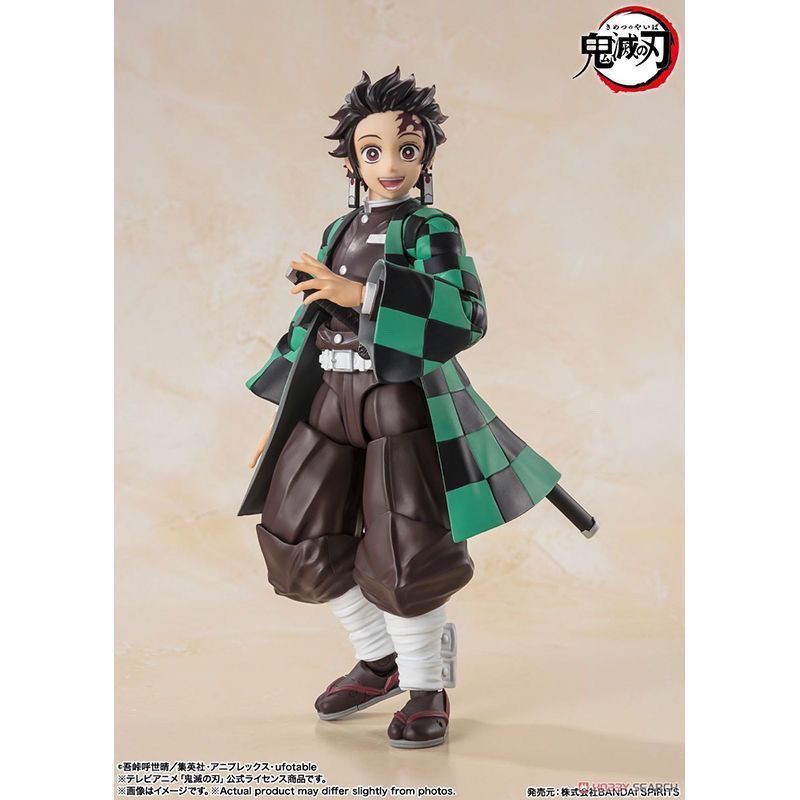 Bandai SHF Tanjiro Demon Slayer Tanjiro Demon Slayer Swordsman Joint Movable Figure b