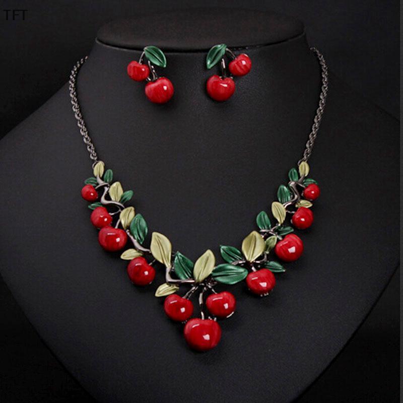(FTT) เซ็ตสร้อยคอเชอร์รี่สีแดง1ชุดสร้อยคอสร้อยคอสร้อยคอต่างหูสำหรับตัดลำคอของตกแต่งปาร์ตี้ใหม่