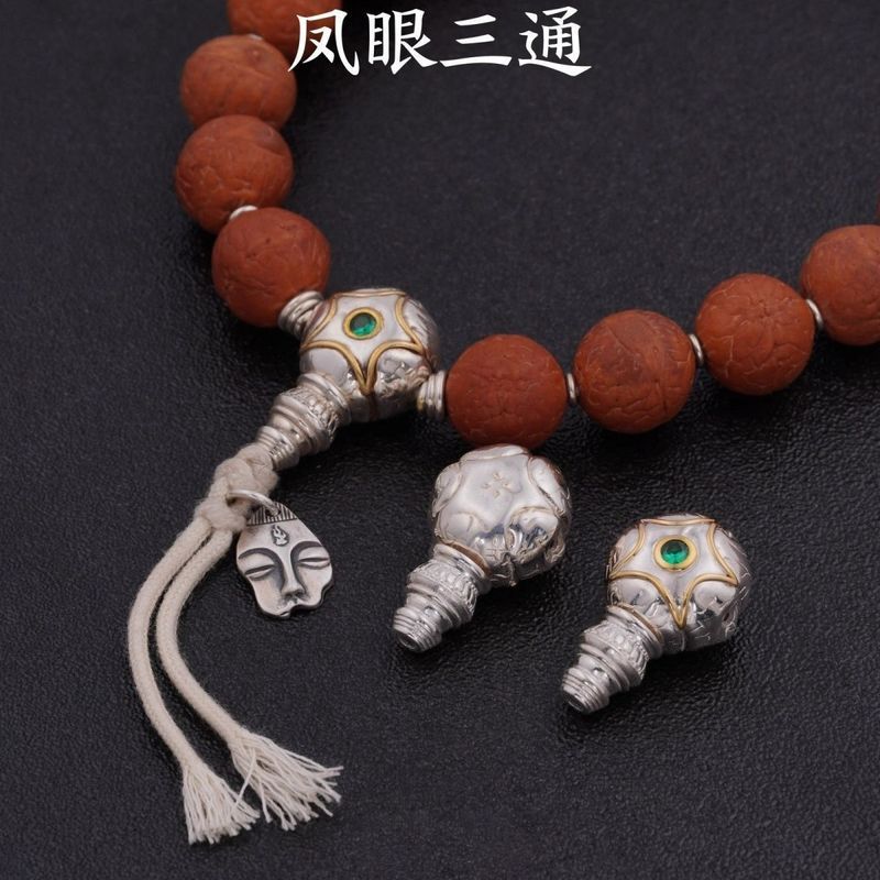 Phoenix Eye Three-Way Buddha Head Five-Star Kirin Eye Wenwan อุปกรณ์เสริม Passion Seed Core Pointed King Kong Star Moon สร้อยข้อมือมือถืออุปกรณ์เสริม
