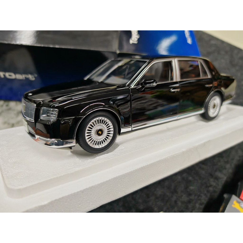 [Orphan] Autoart Autoart 1: 18 Toyota Century Black Plastic Car Model Ready Stock