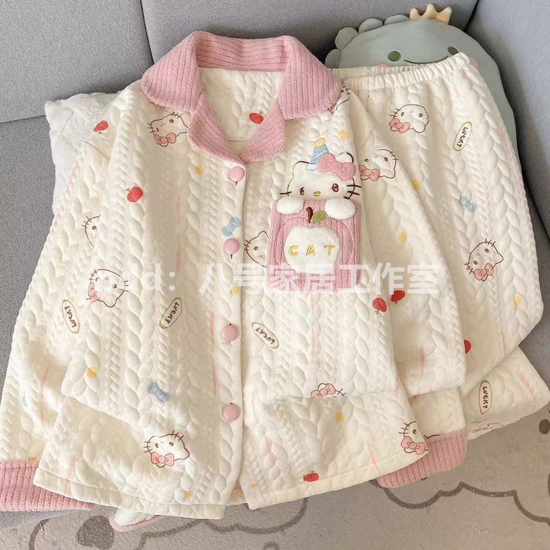 ชุดนอนผ้าฝ้ายลายการ์ตูน Hello Kitty interlayered air สไตล์ใหม่สำหรับฤดูหนาว