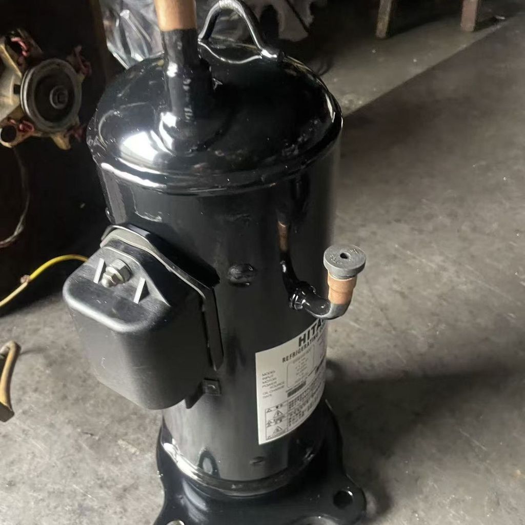 คอมเพรสเซอร์ฮิตาชิ E500HHD/E405AHD/E405DHD-36 5HP อินเวอร์เตอร์