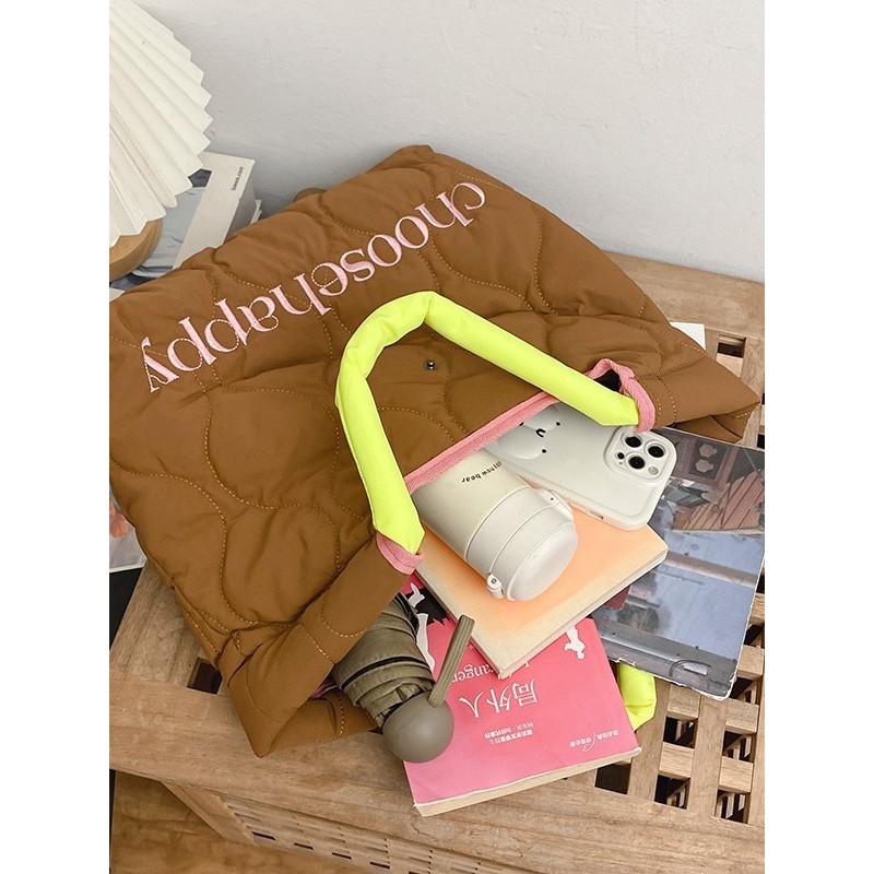Original Niche Tote Bag สไตล์ใหม่ ขนาดใหญ่ เหมาะสำหรับใส่แจ็คเก็ตและของใช้อื่นๆ