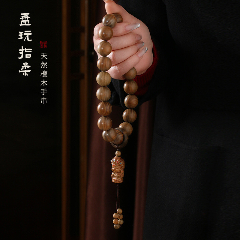 Popular~Natural green sandalwood hand-held Buddhist prayer beads, Buddhist hand-held prayer beads, n