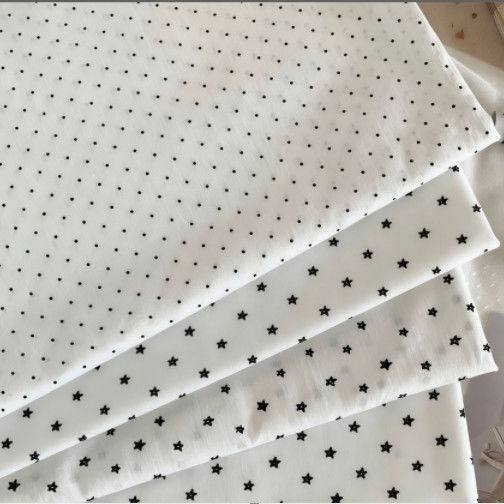 ผ้าปูโต๊ะสไตล์Elegant สีดำและขาว พิมพ์ลายดาวPolka Dot ทำมือจากผ้าฝ้าย Series 40