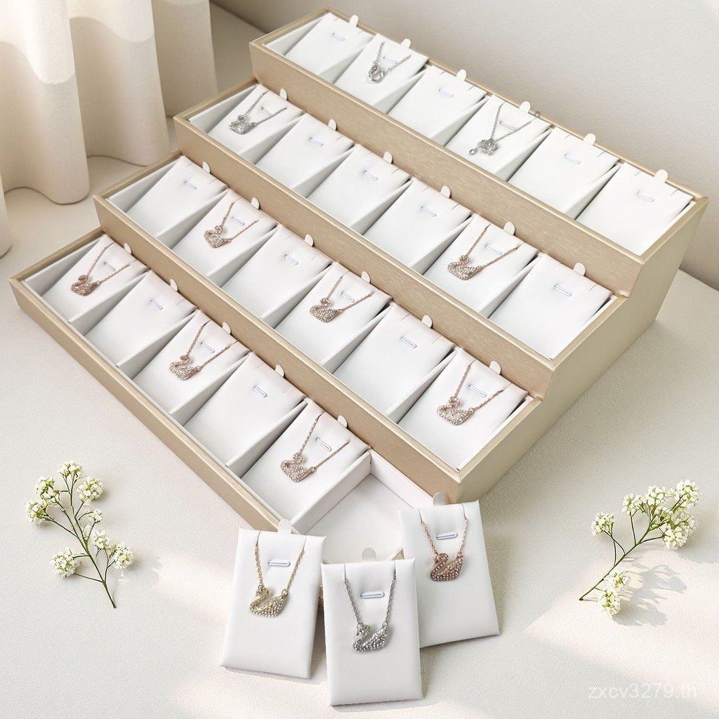 เครื่องประดับแสดงแผ่นจี้แผ่นก้าวเคาน์เตอร์จี้วางแผ่นสี่ชั้นสี่เหลี่ยมคางหมูหลายชั้นแผ่นแสดงสร้อยคอ M