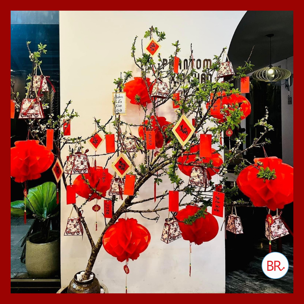 [HCMC EXPRESS] WHOLESALE แพ็คการ์ดกระดาษสีแดง 100 ใบพร้อมตัวอักษรการประดิษฐ์ตัวอักษรพร้อมเชือกแขวนเพ