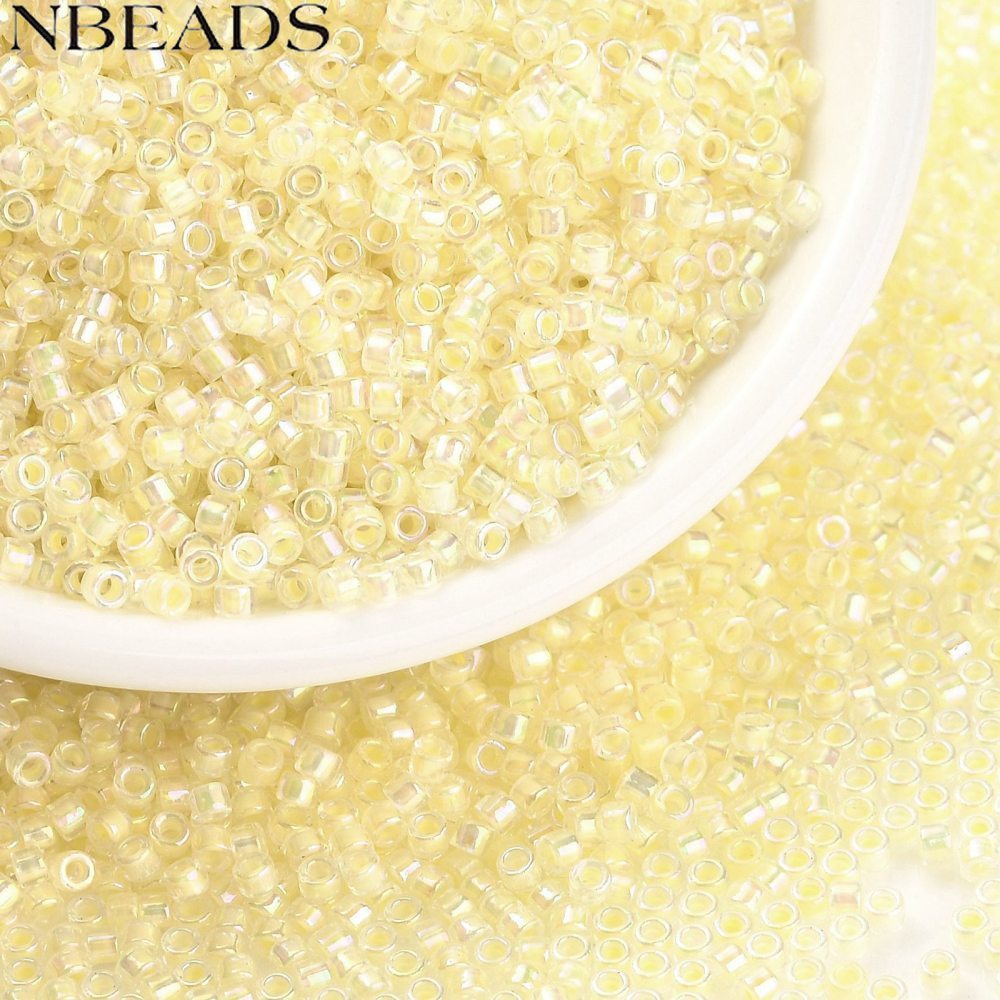 10gs กระบอกเมล็ดลูกปัดขนาดชุดโปร่งใสสี Rainbow สีเหลือง 2x1.3 ~ 1.5 มม.: 0.8 ~ 1 มม. ประมาณ 888 ชิ้น