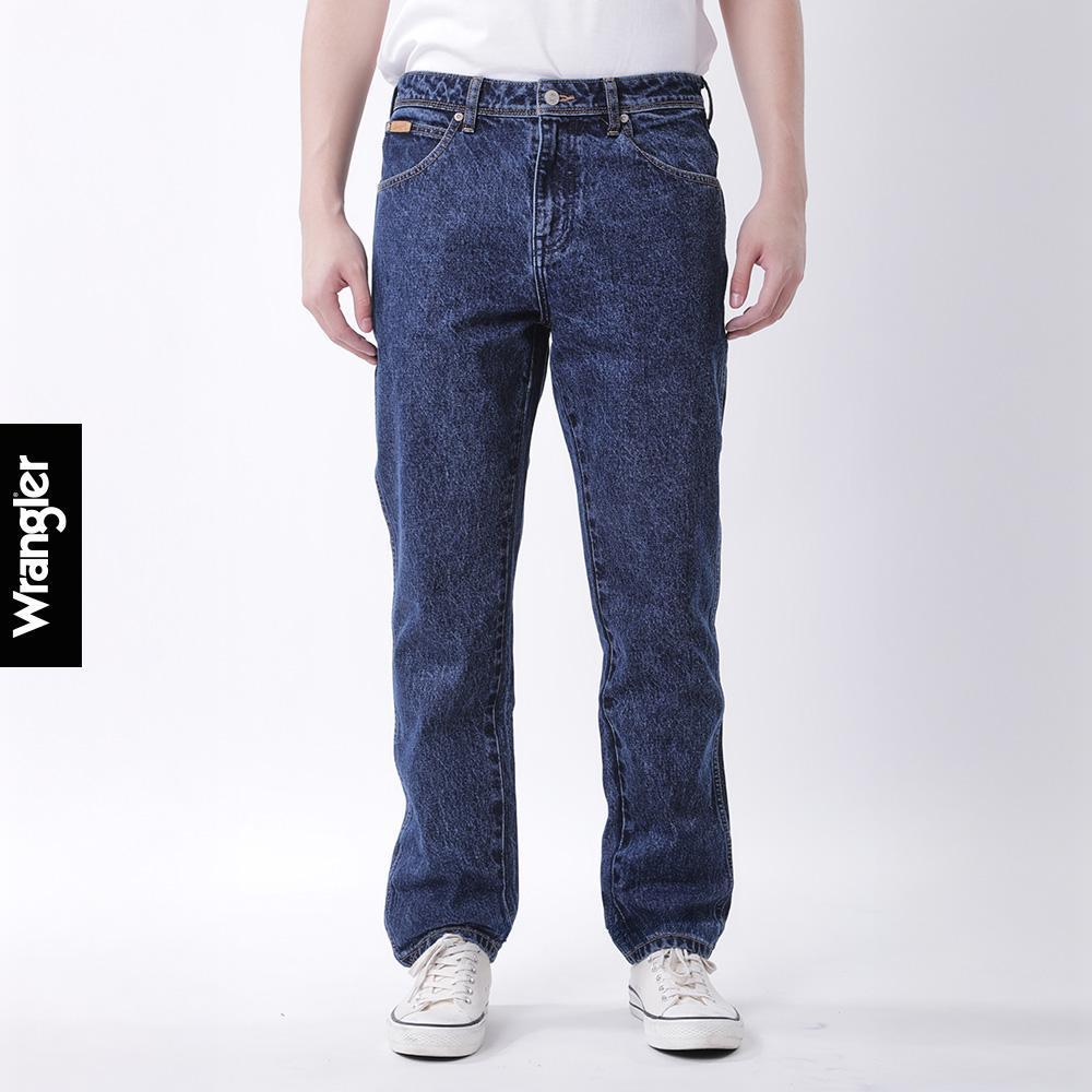 WRANGLER กางเกงยีนส์ผู้ชาย เอวกลาง ทรงตรง รุ่น WR F325MTEPF35 สียีนส์กลาง