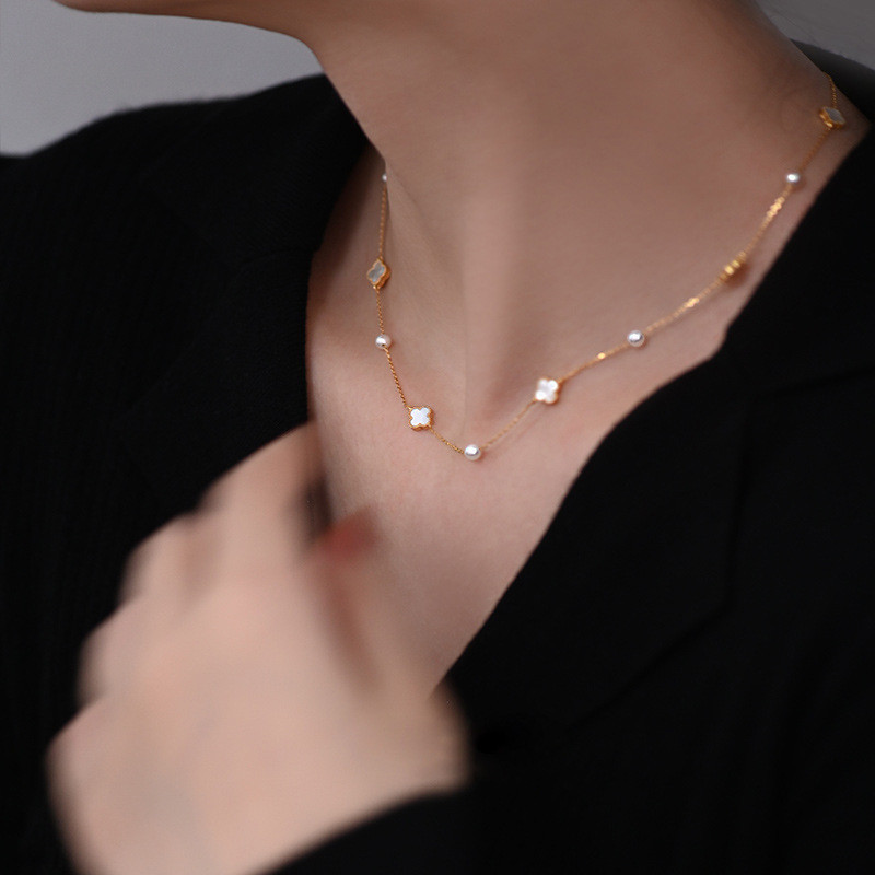 Gypsophila Mother-Oyster สร้อยคอมุกผู้หญิงฤดูร้อน Non-Fade เสื้อกันหนาวหรูหรา High-End Niche Clavicl