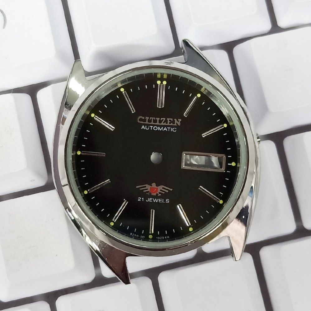 เหมาะสําหรับรุ่นเก่า West Iron City Watch Case 8200 Movement Case Cover Dial Dual Calendar All-Steel