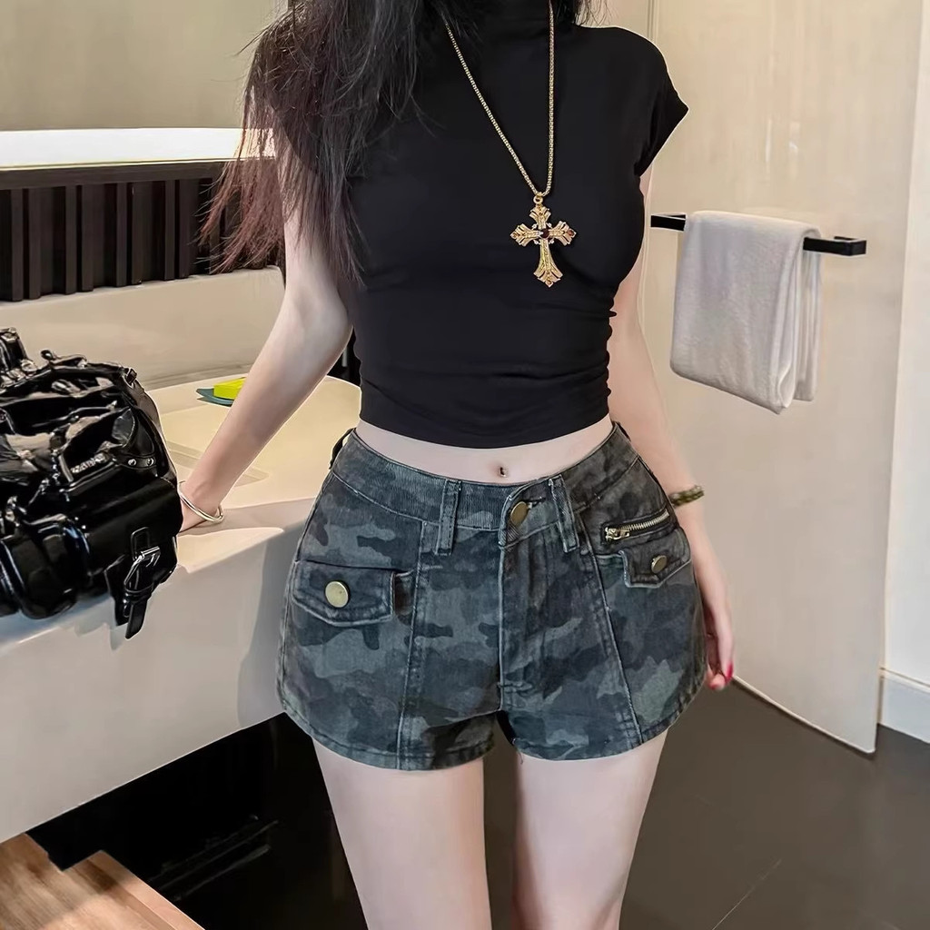 กางเกงขาสั้นลายพรางแบบหวานๆ และสดใส สำหรับฤดูร้อน ใส่ง่ายและสบาย มีเอวสูง