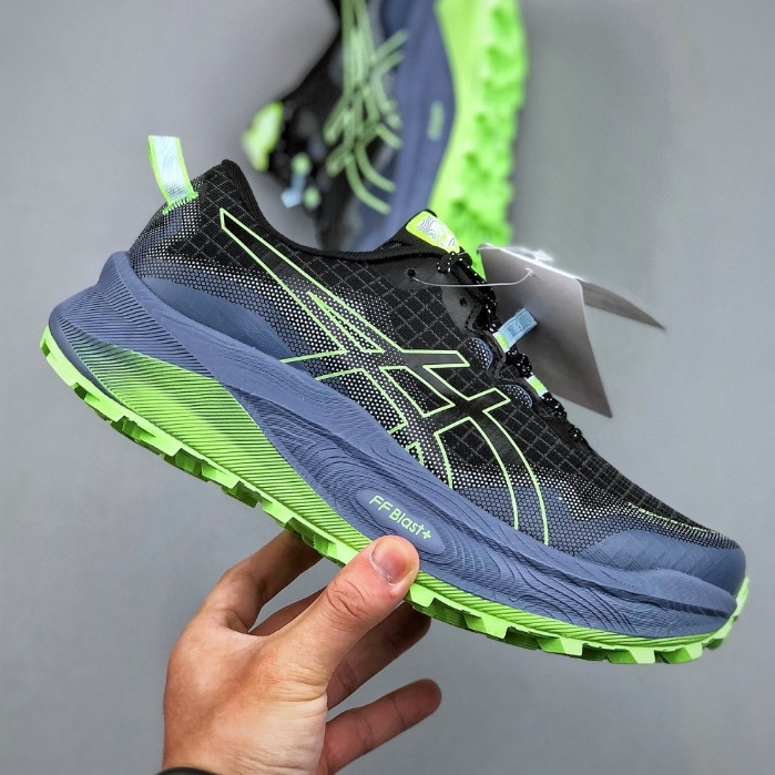 รองเท้าวิ่ง Trabuco Max 3 สำหรับทั้งผู้ชายและผู้หญิง ดูดซับแรงกระแทกดีเยี่ยม รหัส 1011B800-001 VB9X