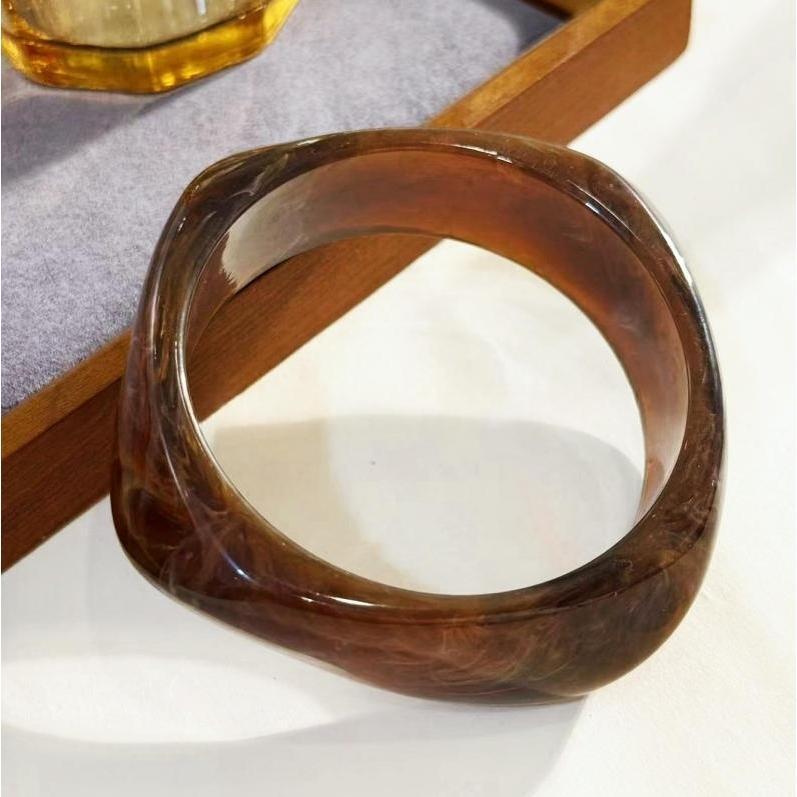 ยุโรปสไตล์อเมริกันอะคริลิกําไลข้อมือ  เรซิน  แบบกว้าง  กำไลข้อมือ  โลหะ  สไตล์เรโทร หลากหลายรูปแบบ - รูปที่ 2