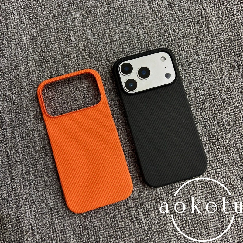 เหมาะสําหรับ ไอโฟน 17 โปรแม็กซ์ เคฟล่าสีส้มเคสโทรศัพท์แม่เหล็กดูด แอปเปิล 17 คาร์บอนไฟเบอร์เคสป้องกันบางเฉียบป้องกันการตกครึ่งแพ็คเคสการกระจายความร้อน