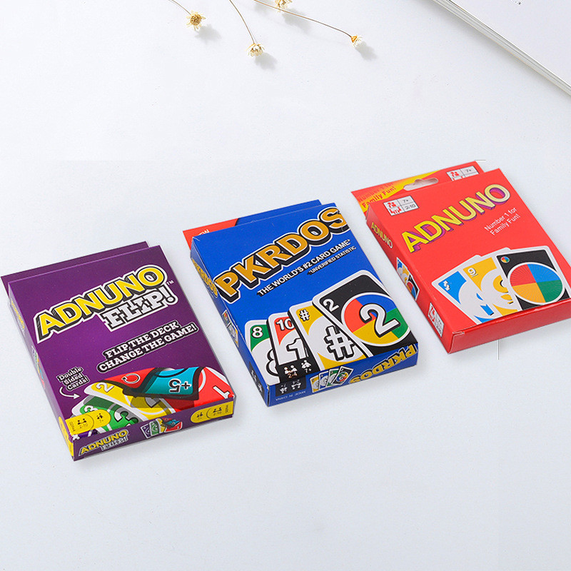 Solitaire Uno เล่นการ์ดเกมกระดาน Solitaire การ์ดเกมการ์ดผู้เล่นหลายคนความบันเทิง Solitaire การลงโทษเ