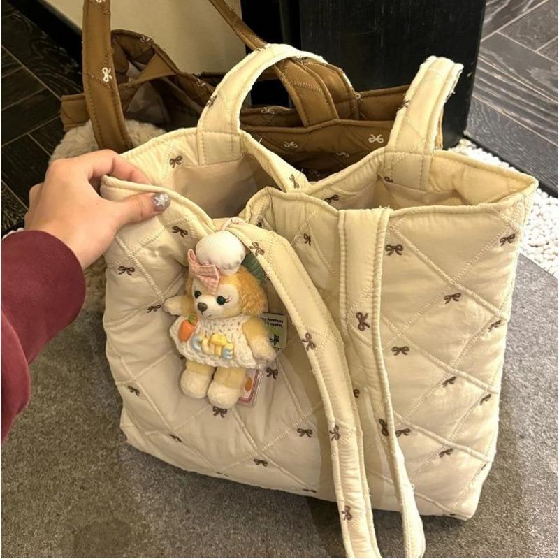 กระเป๋าสะพายข้าง Tote ขนาดใหญ่ ลายโบว์อ่อนโยน พร้อมงานเย็บปักถักร้อย ออกแบบเฉพาะกลุ่ม สำหรับคนทำงานและวันหยุด