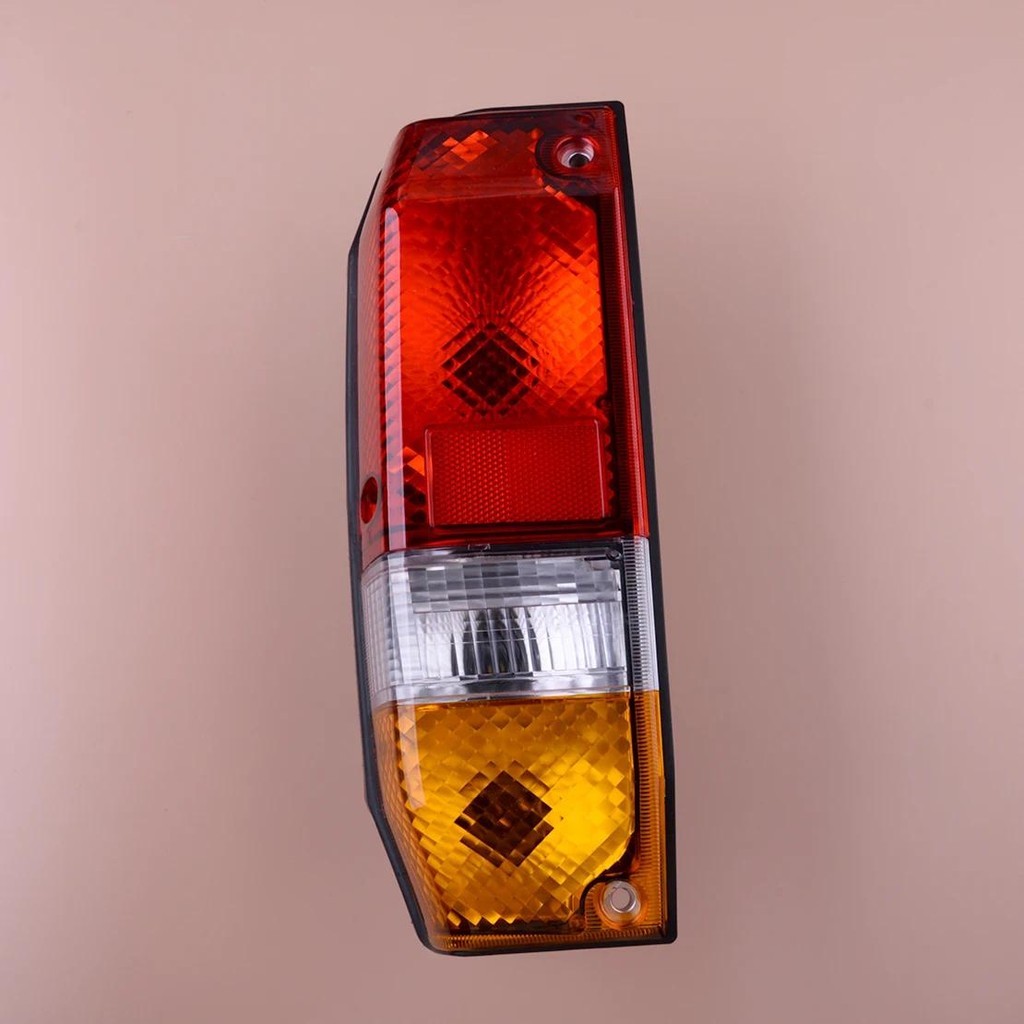 รถด้านหลังไฟท้ายซ้ายโคมไฟ Fit สําหรับ Toyota Land Cruiser 70 75 Series Troopy 1985-1999