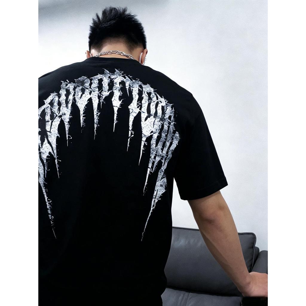 Top.basic เสื้อยืด oversize cotton เสื้อแฟชั่น คอกลม แขนสั้น พิมพ์ลาย 'Gothic rock' สไตล์ลำลอง ใส่สบาย S-3XL