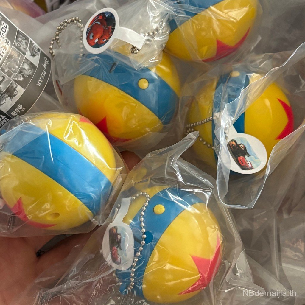สินค้าใหม่พร้อมสต็อก Tomei Capsule Toy Pixar Ball Movie Projection Ball Pendant Collection Toy Batte