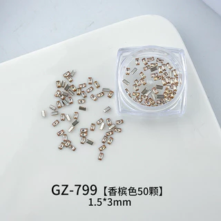 50 ชิ้นชนิดบรรจุกล่อง Chamfered ยาวZirconเล็บเพชรStrobe MiniแชมเปญZirconฟรีDiyเล็บเพชร