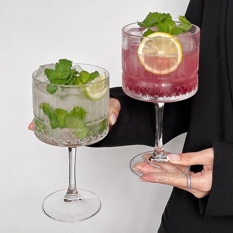 Vintage Ins Stemmed ถ้วยแก้วสําหรับเครื่องดื่มพิเศษเครื่องดื่มเย็นโซดากาแฟเย็น Home Daily Drinkware