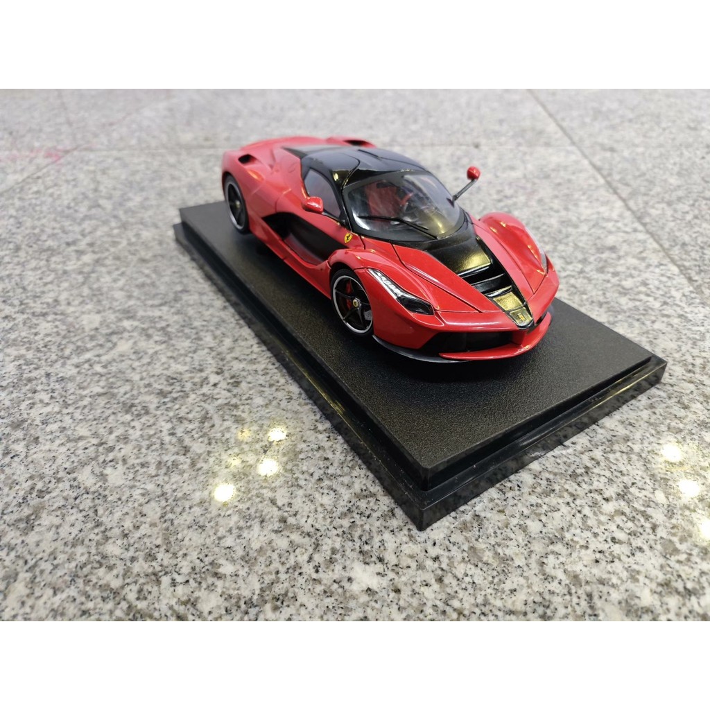 [พร้อมสต็อก1] 1/18 Hot Wheels Ferrari LaFerrari LaFerrari รถรุ่นไวน์แดงหลังคาสีดําฮับสีดําใหม่เอี่ยม