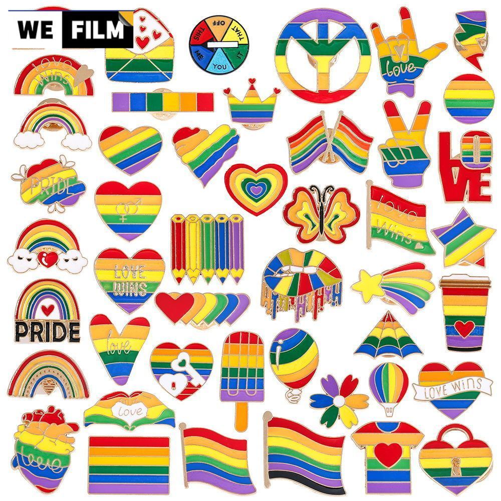 LGBT เข็มกลัด รูปธงหัวใจ สีรุ้ง เข็มกลัด รูปธง Love Is Love Rainbow LGBT สีรุ้ง เหมาะกับของขวัญ สําหรับเพื่อนรัก