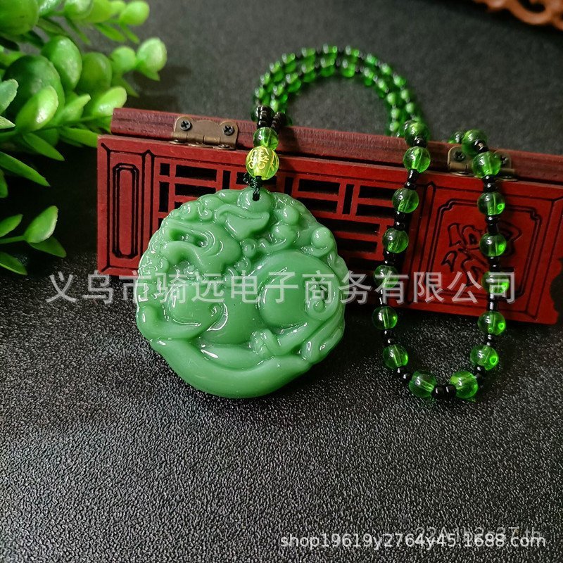 สร้อยคอมรกับจี้ปี่เซียะคริลันจัสต์สองด้าน สีเขียวหยก ออกแบบมาเพื่อความโชคดี ยอดนิยมสำหรับของขวัญ