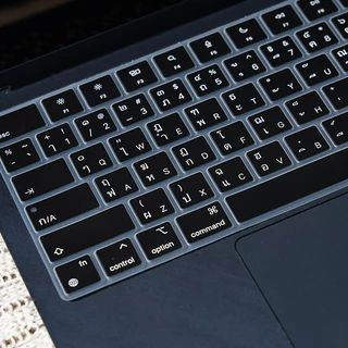 ใหม่ ฟิล์มซิลิโคนนิ่ม บางพิเศษ ลายตัวอักษรไทย สําหรับ Macbook Neo 13 A3404 Air M2 M1 Pro 13 14 16 นิ้ว Air M1 A2337 A2681 A2779 2022 2023