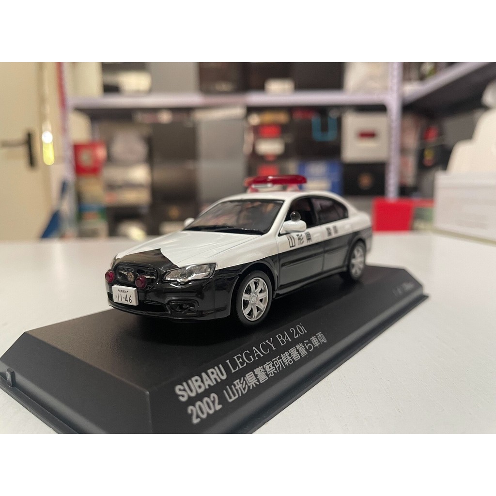 1: 43 RAIS Subaru legacy B4 2002 Subaru legacy รถตํารวจญี่ปุ่นรุ่นสินค้าคงคลังรถเก่า, สีสีดําแตกบางส