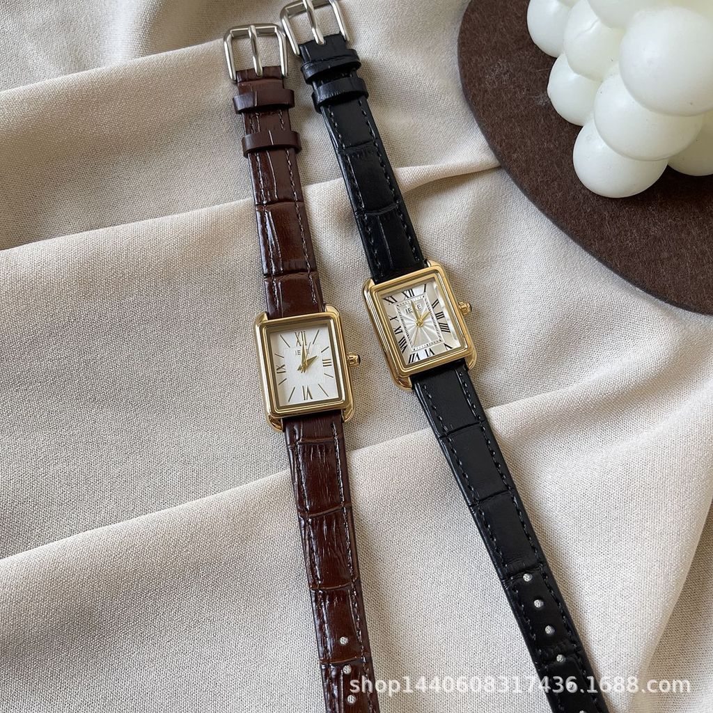 Ieke French Niche Nordic Roman Square Dial Belt Watch สำหรับผู้หญิง สไตล์เรียบหรู สีขาว