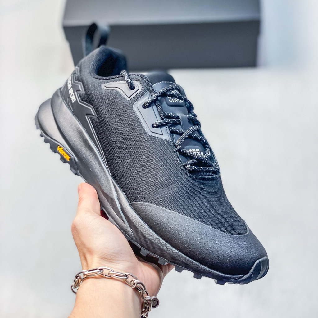 KOLON SPORT SKYLER 2 GTX รองเท้าเดินป่าผู้ชายพักผ่อนกลางแจ้งกันน้ํา Real Shot Travel KKAS