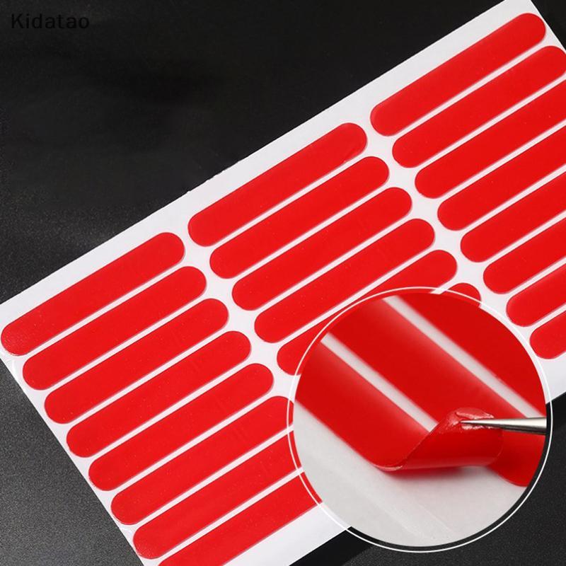 Kidatao 30 ชิ้นเล็บใสเทปกาวเล็บปลอมขาตั้งจอแสดงผลกาว Stiers สองด้านวางเล็บฝึกแสดงเครื่องมือใหม่