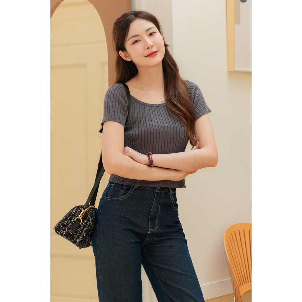 (O 2-3) เสื้อถักสายเคเบิลคอสี่เหลี่ยม ACW สีเทาเข้ม