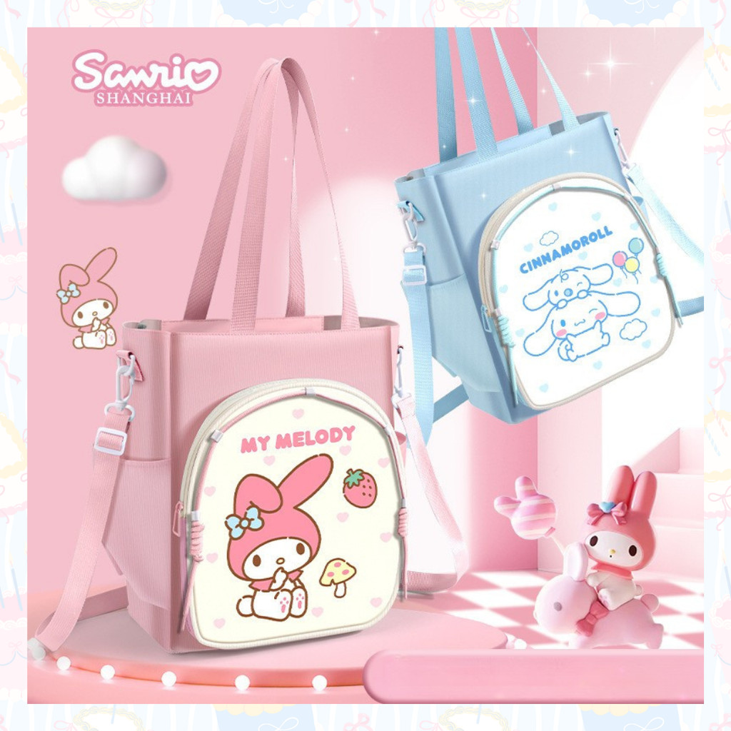 🛍️ใบเดียวจบ!👑✨🆂🅰🅽🆁🅸🅾 กระเป๋าสะพายคาดใส่หนังสือ งานแท้ วัสดุผ้าออกฟอร์ด+หนัง pu กันน้ำ มีสายสะพาย ขนาด 35×28×11 cm.