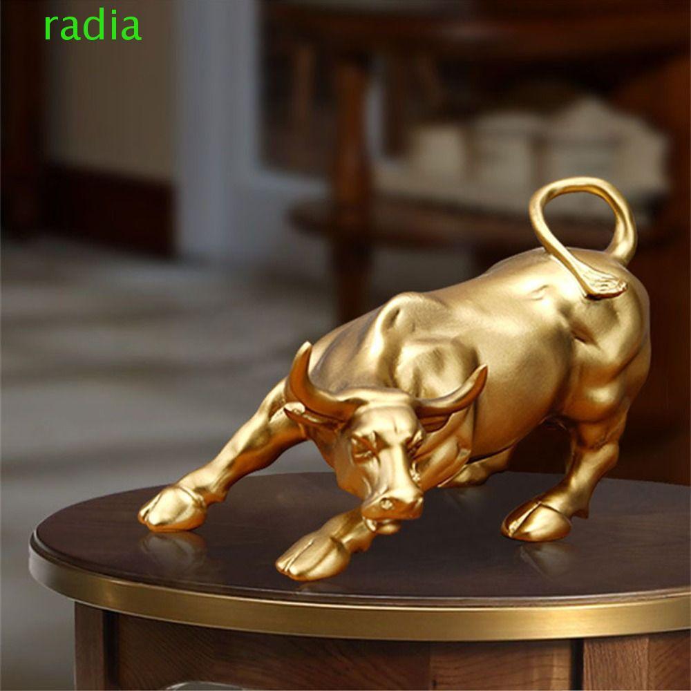 RADIANTZAP Wall Street Bull รูปปั้น, Feng Shui Fortune Golden OX ตุ๊กตาเรซิ่น,ตู้ทีวีเครื่องประดับ Handmade หรูหราสต็อก Market Mascot ประติมากรรมสวน